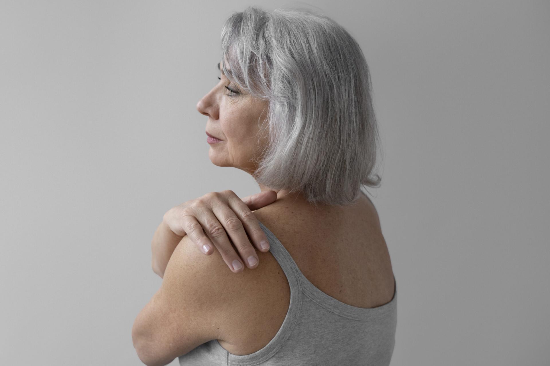 Menopausa e Osteoporose: Cuidados essenciais à saúde óssea